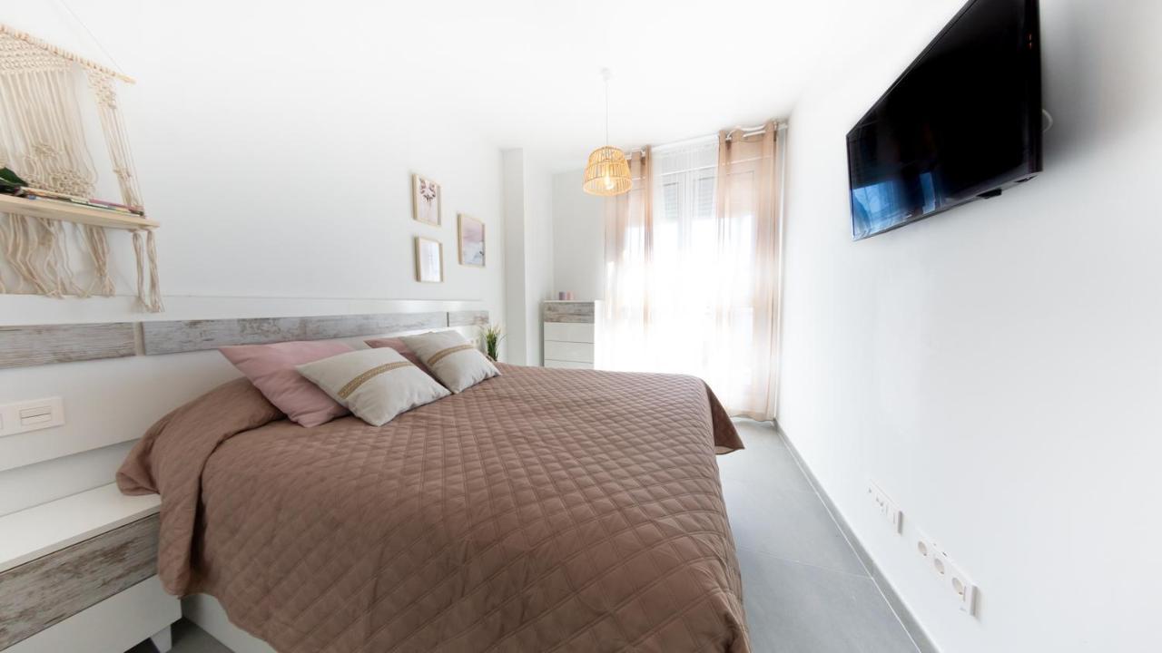 Viento Grande, Apartamento Boutique En La Playa Rota Bagian luar foto